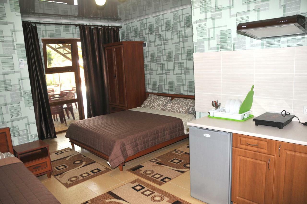 Solnechnaia Dacha Aparthotel ซาโตกา ภายนอก รูปภาพ