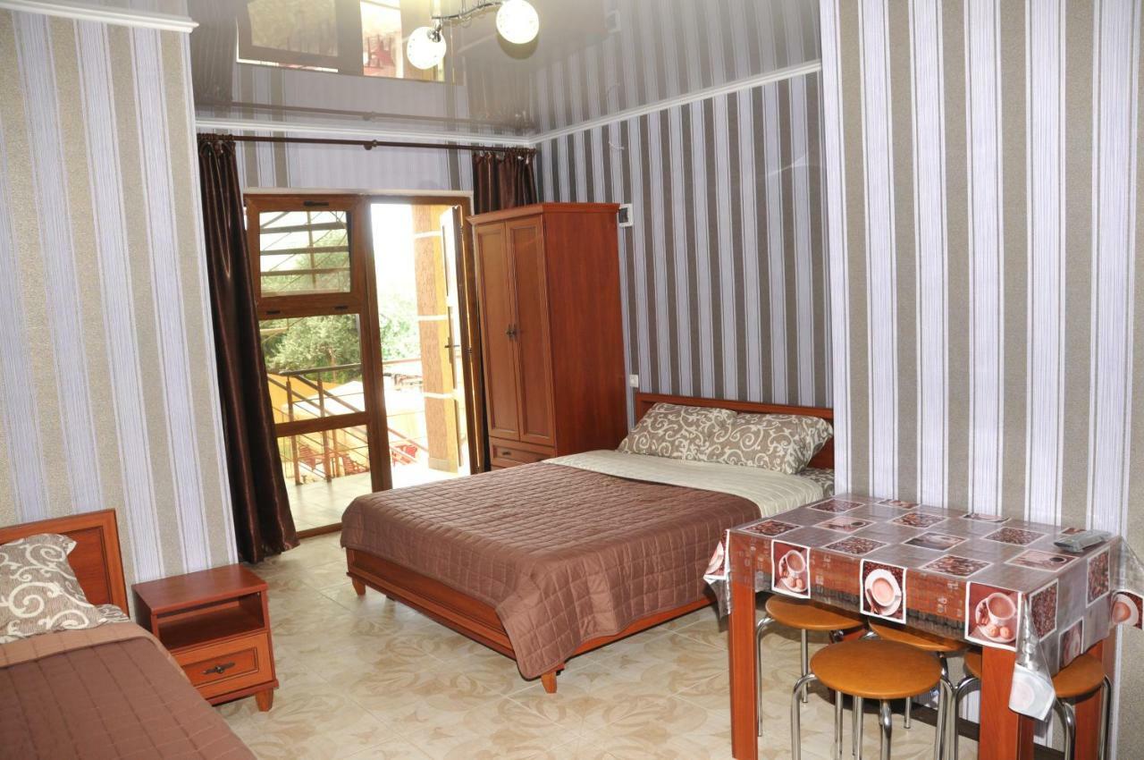 Solnechnaia Dacha Aparthotel ซาโตกา ภายนอก รูปภาพ